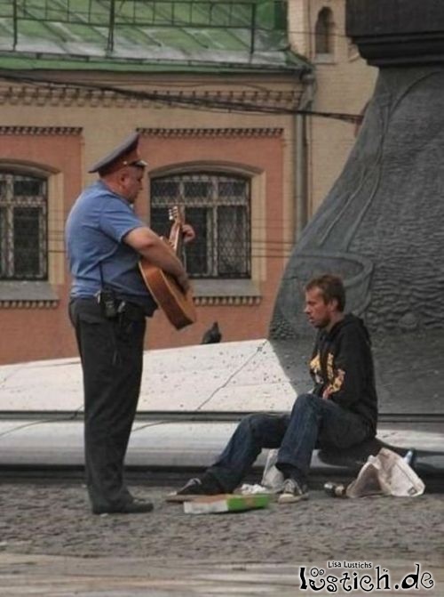 Gitarrenunterricht vom Polizist