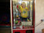 Kind im Spielautomaten