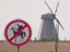 Gegen Windmühlen kämpfen